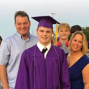 Meet your Posher, Carrie